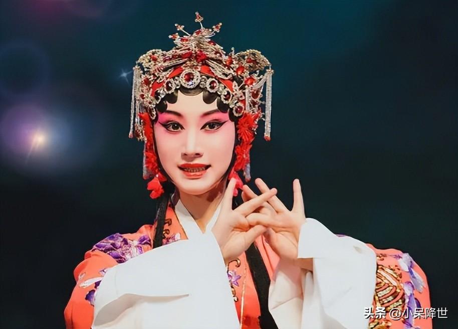 中国戏曲是在元代的时候发展成熟的，这跟哪